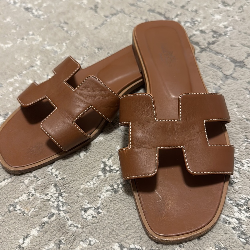Hermes Oran Beige Leather Slides